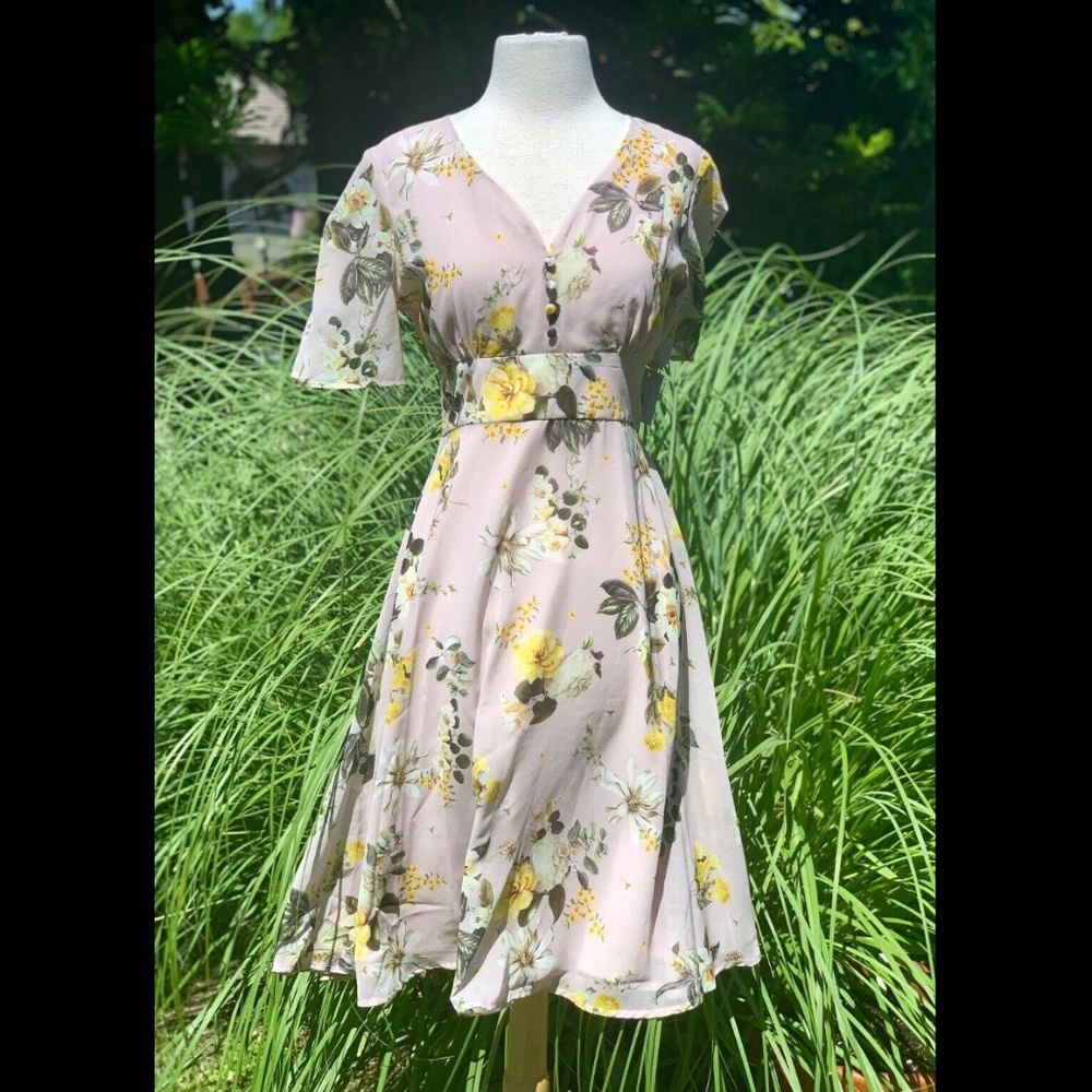 NEIMAN MARCUS NWT FLORAL CHIFFON DRESS 6